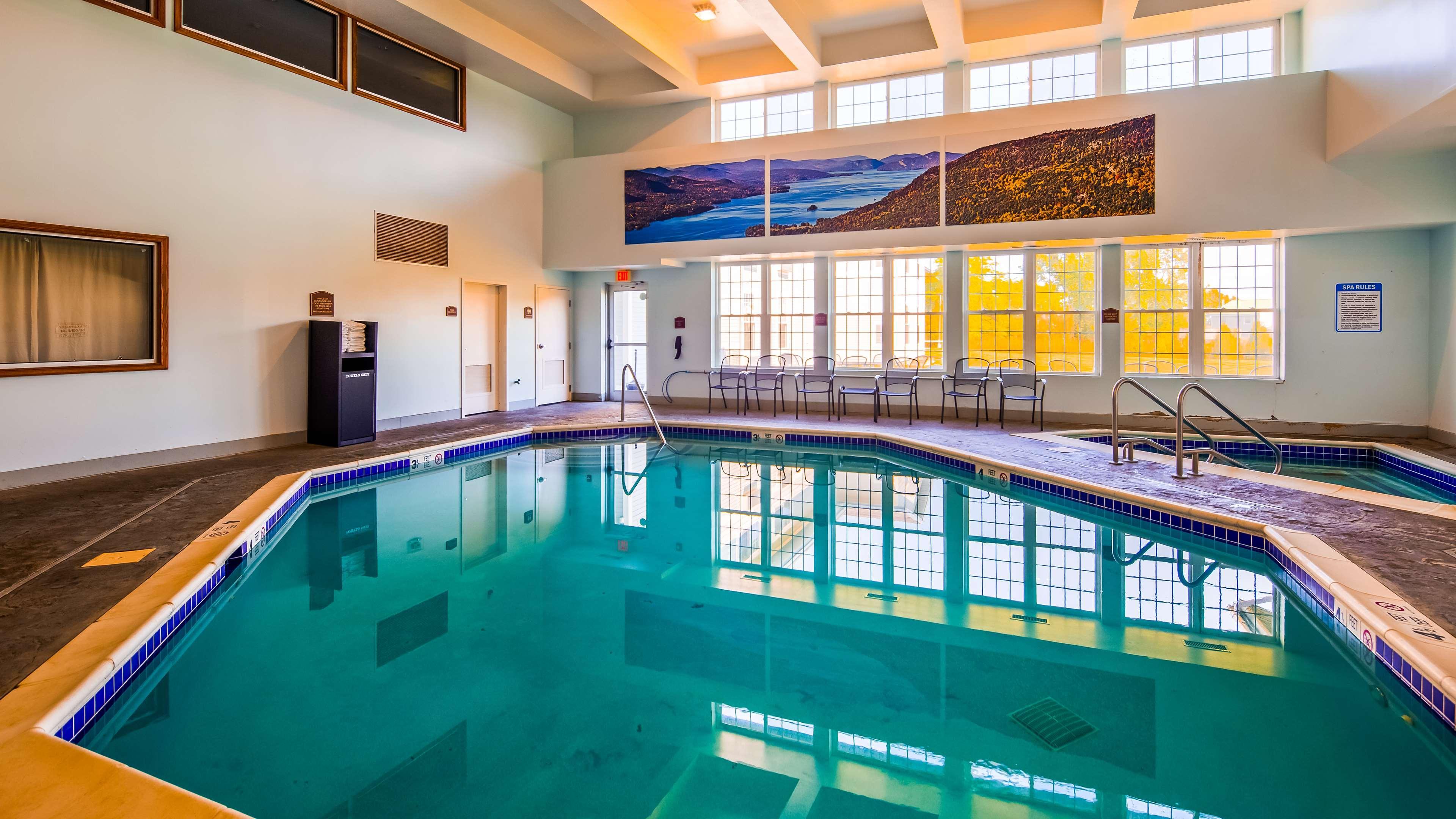 Best Western Plus Ticonderoga Eksteriør bilde