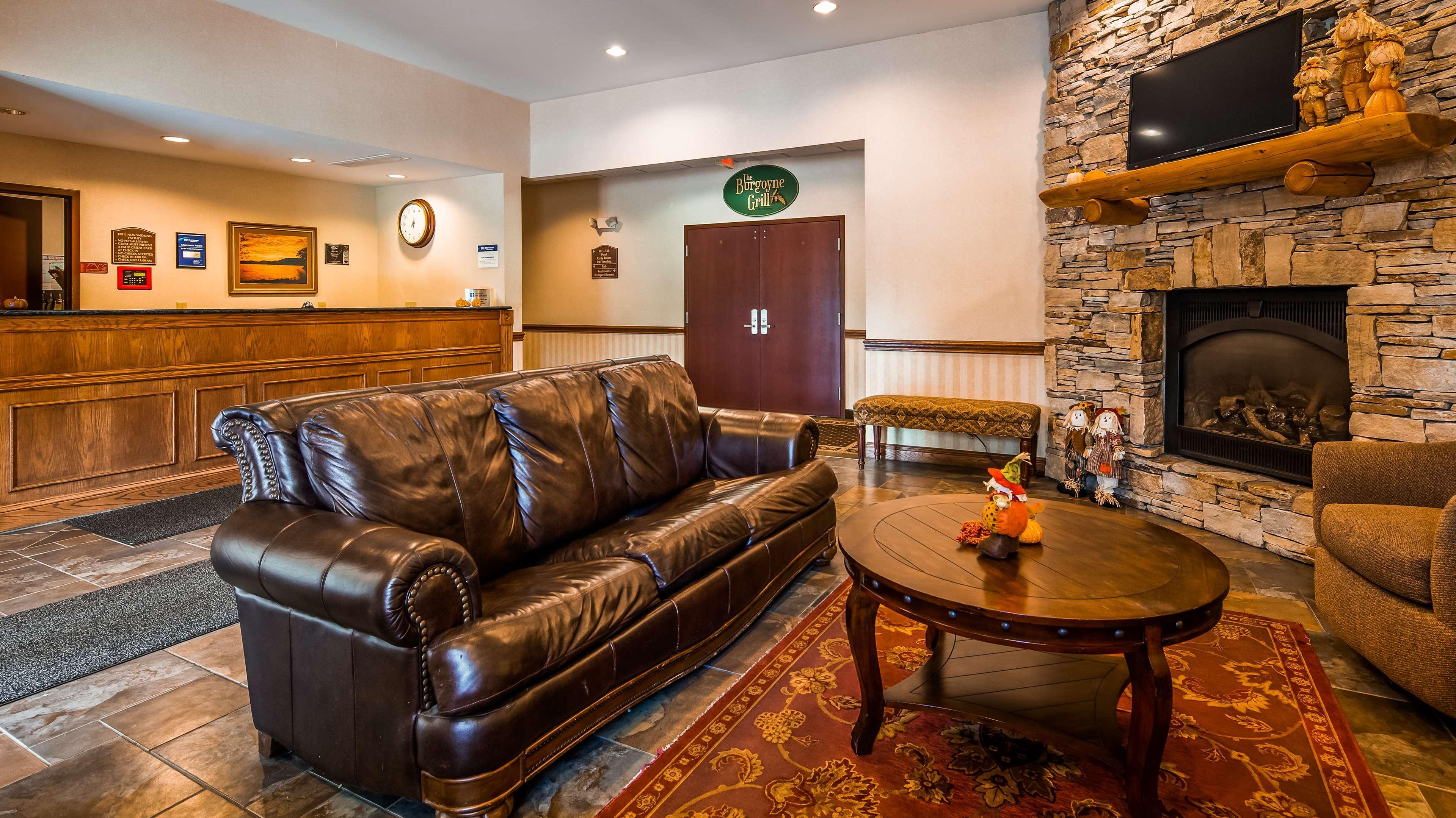 Best Western Plus Ticonderoga Eksteriør bilde